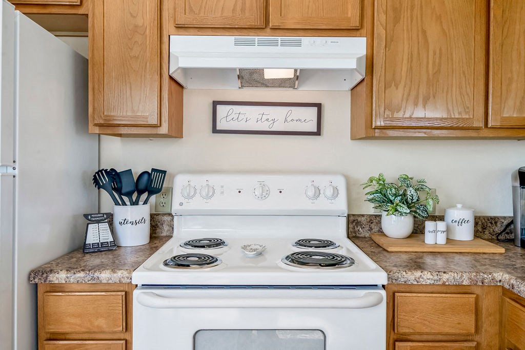 White Oven With Stovetop