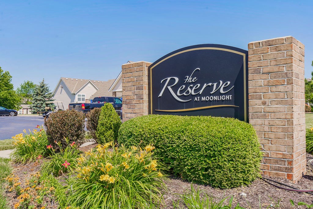 The Reserve At Moonlight Monument Sign