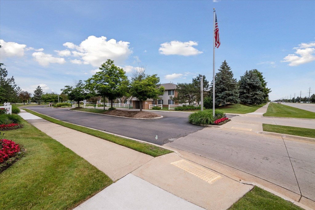 Lakeside Park Entrance