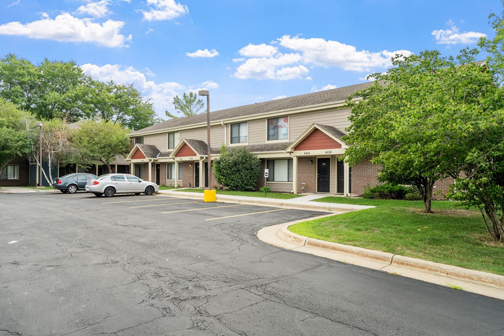 Exterior of Jordan Creek and Mills