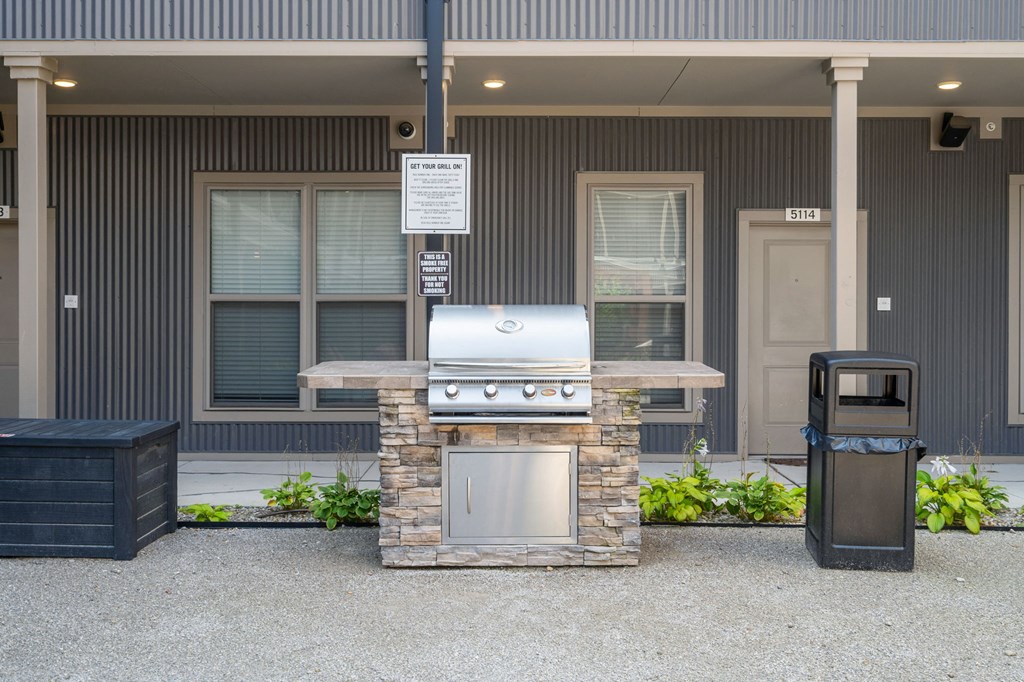 Outdoor Grilling Area