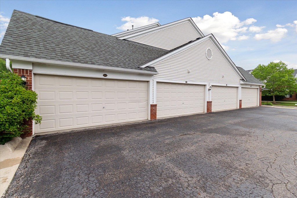 Detached Garage Spaces