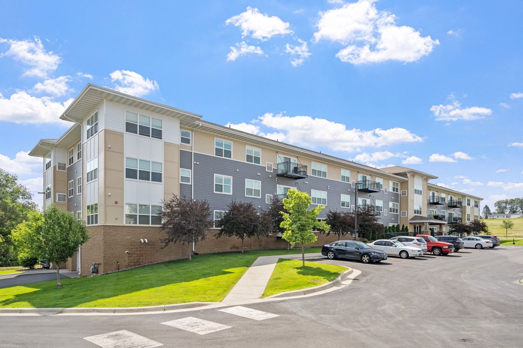 Exterior of Eastwood Ridge