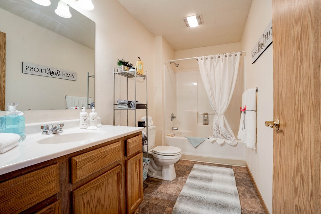 Spacious Bathroom With Shower & Tub
