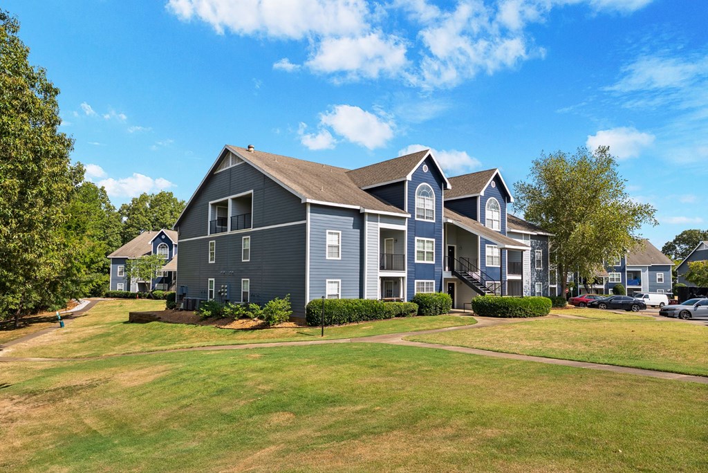 Exterior of Oak Hollow