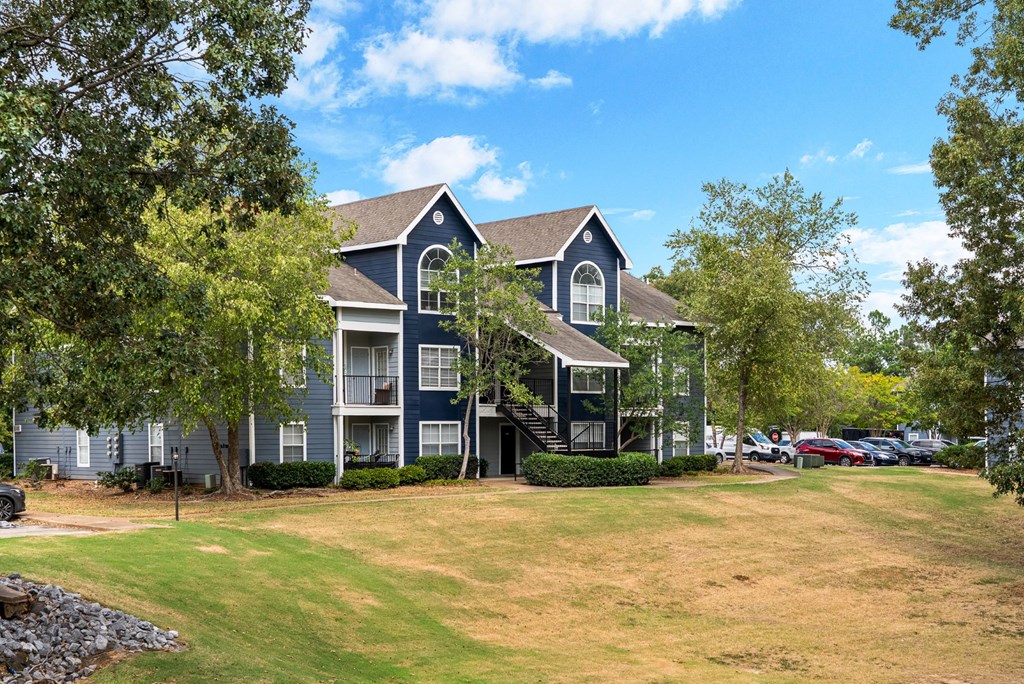 Exterior of Oak Hollow