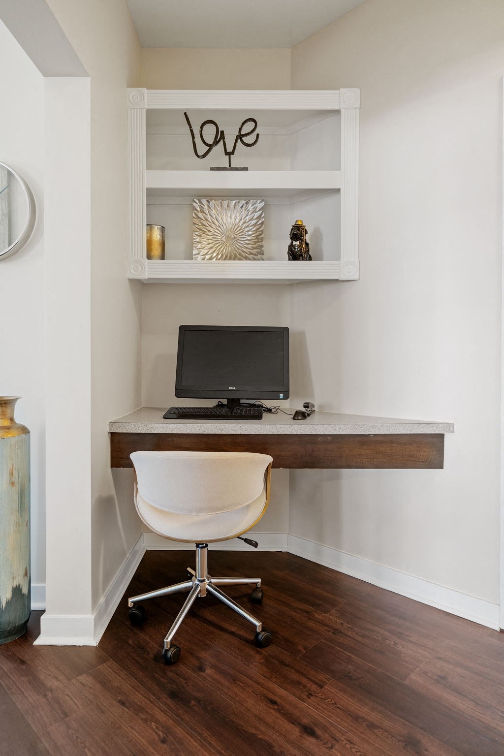 Built-In Desk Space