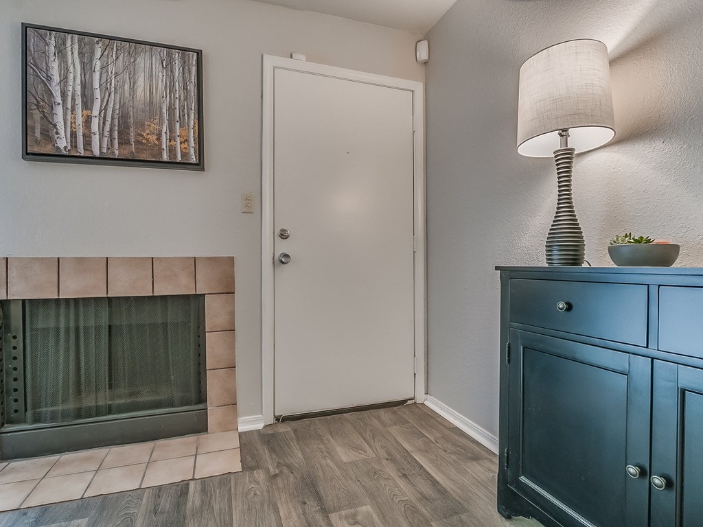 Private Entrance & Living Room Fireplace