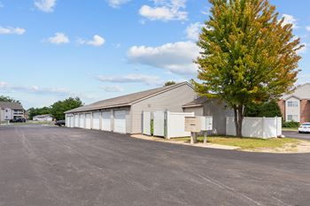 Detached garage parking & mailboxes
