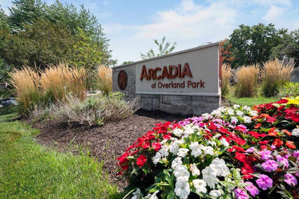 Arcadia At Overland Park Monument Sign