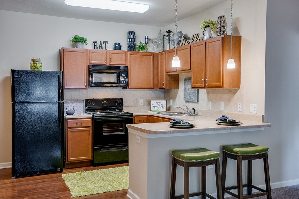 Kitchen with Breakfast Bar