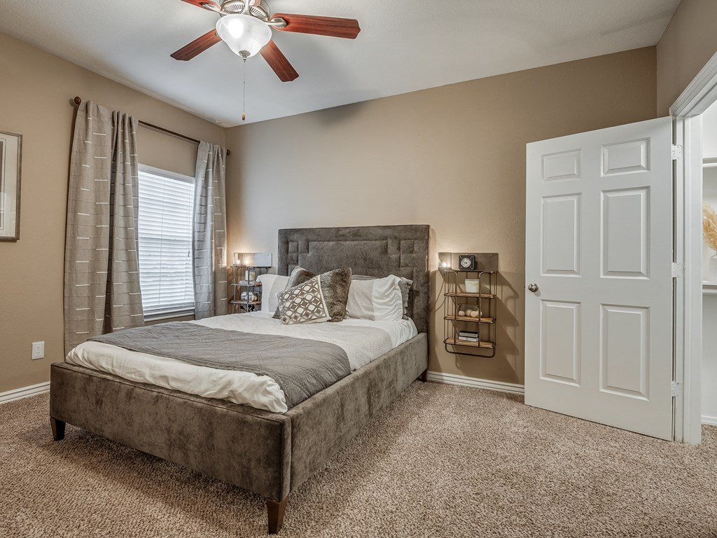 Bedroom with Plush Carpeting