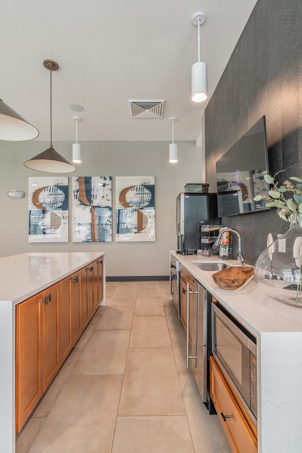 Clubhouse Kitchen & Coffee Bar