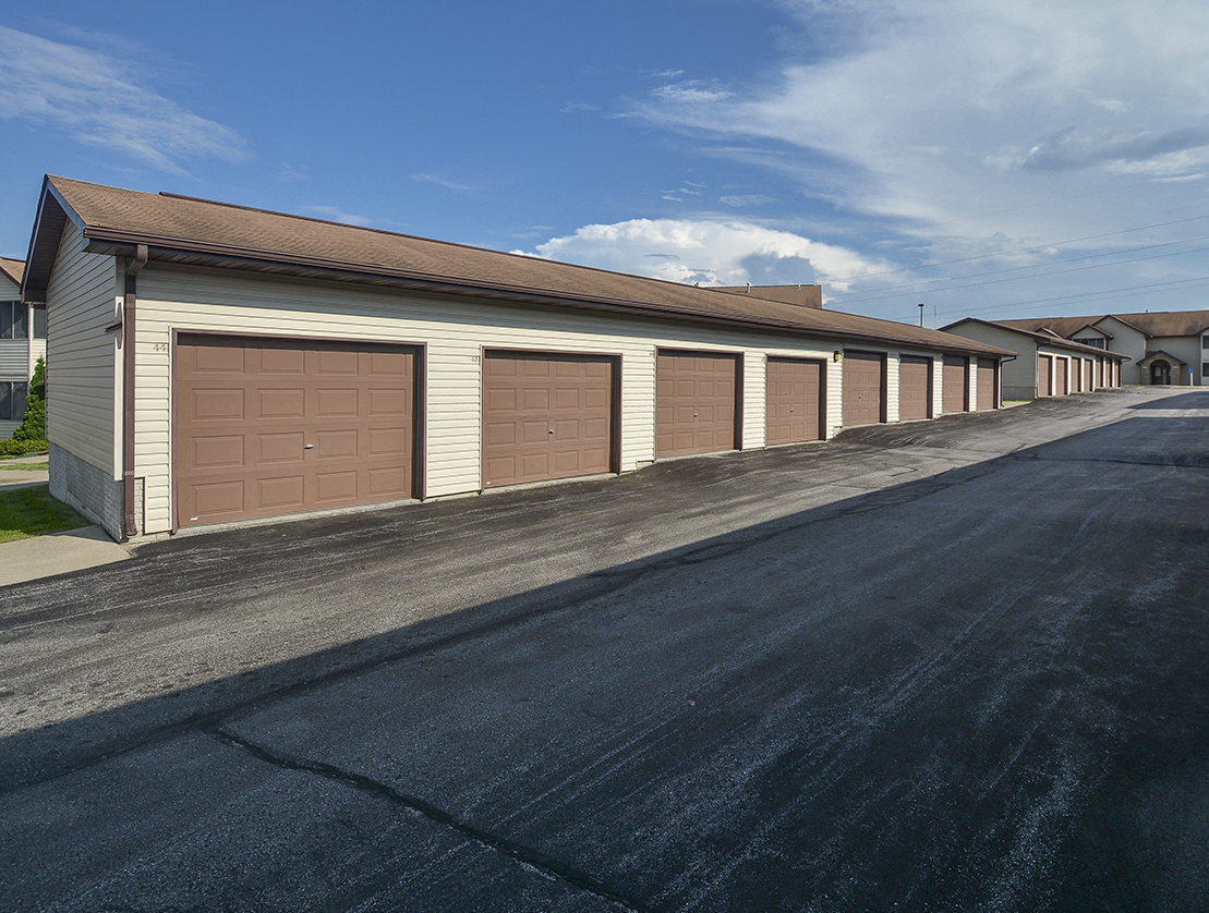 Detached Garages at Grand Reserve