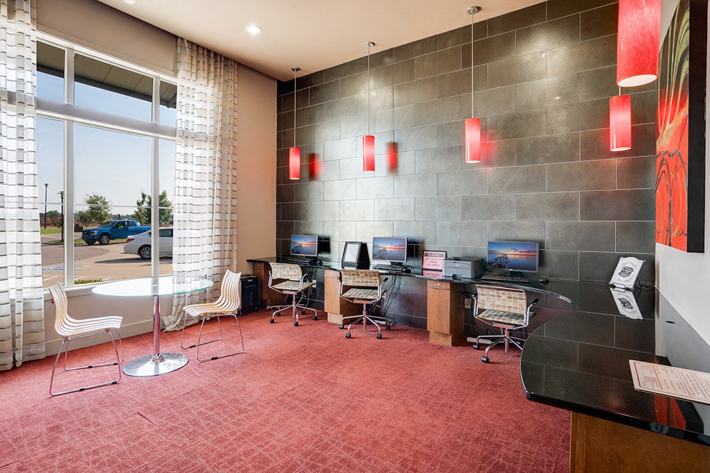 Clubhouse Business Center