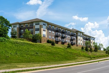 Eastwood Ridge Building Perched On The Hill - Photo Gallery 2