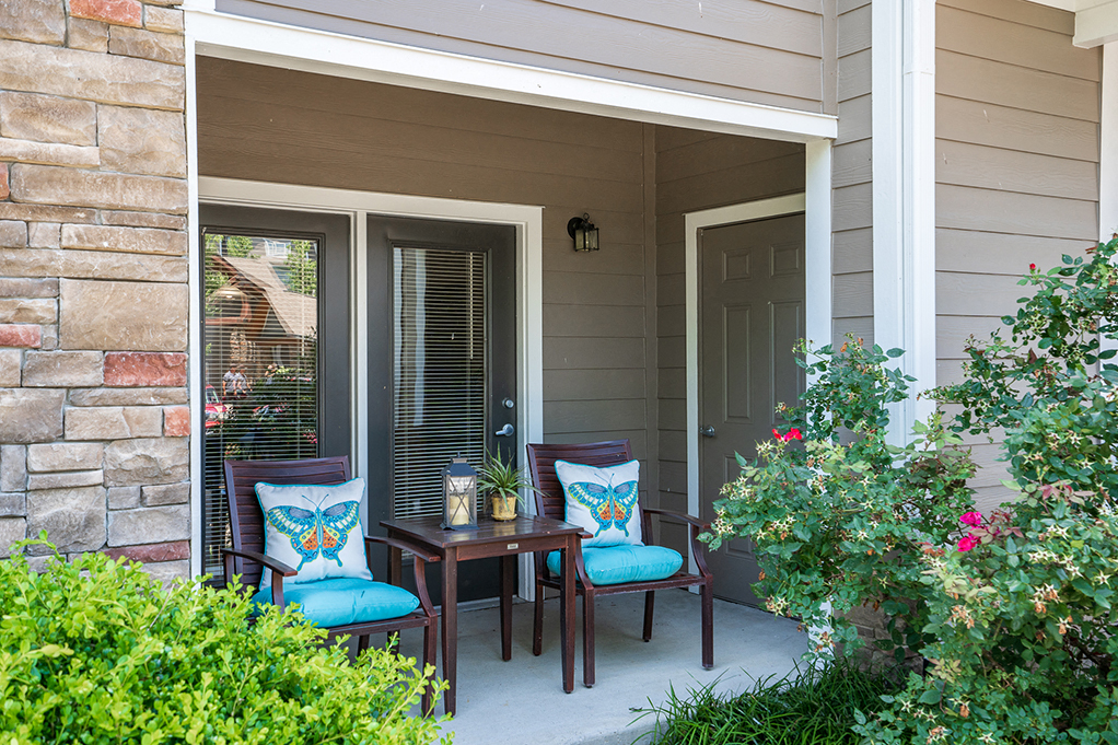 Private Exterior Patio with Light