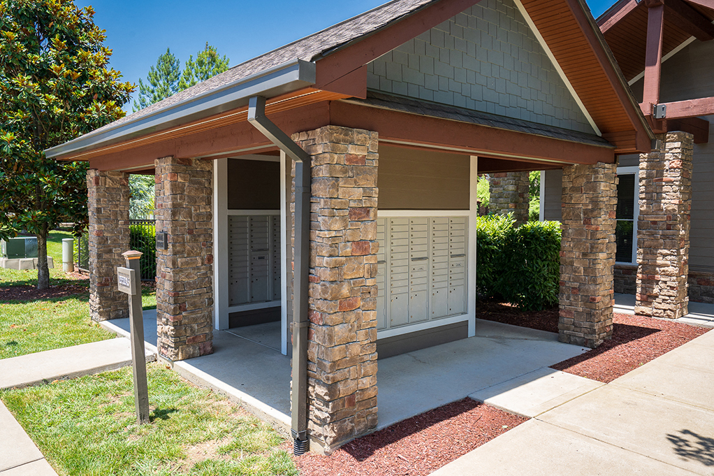Outdoor Mail Center