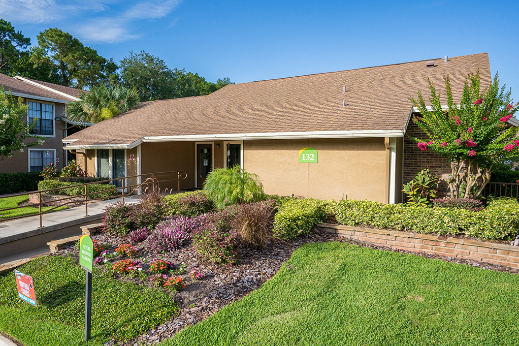Forestlake Apartments Clubhouse