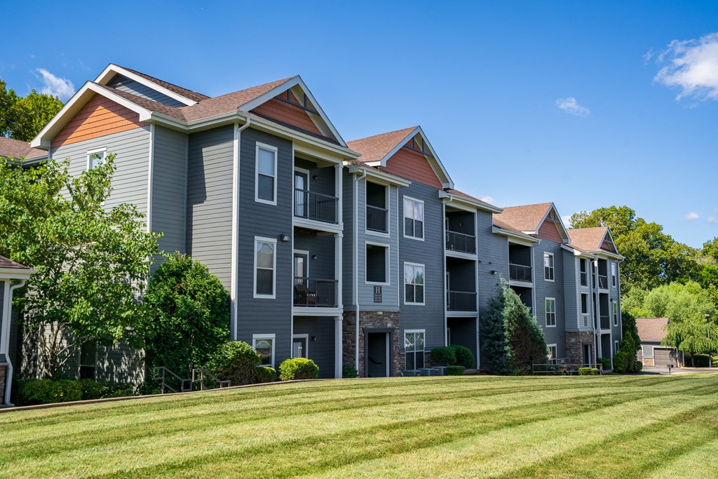 Exterior Of Apartment Homes At Fountains At Meadow Wood