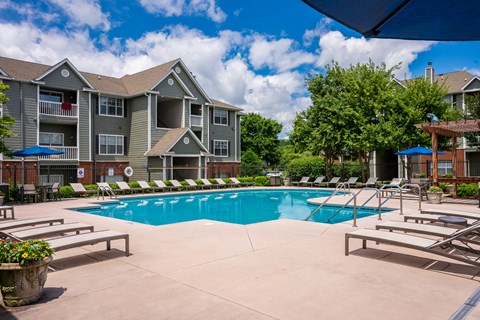 Pool & Sundeck
