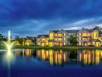 Large Lake and Walking Paths - Photo Gallery 31
