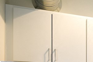 Sleek and Modern Kitchen with White Cabinetry