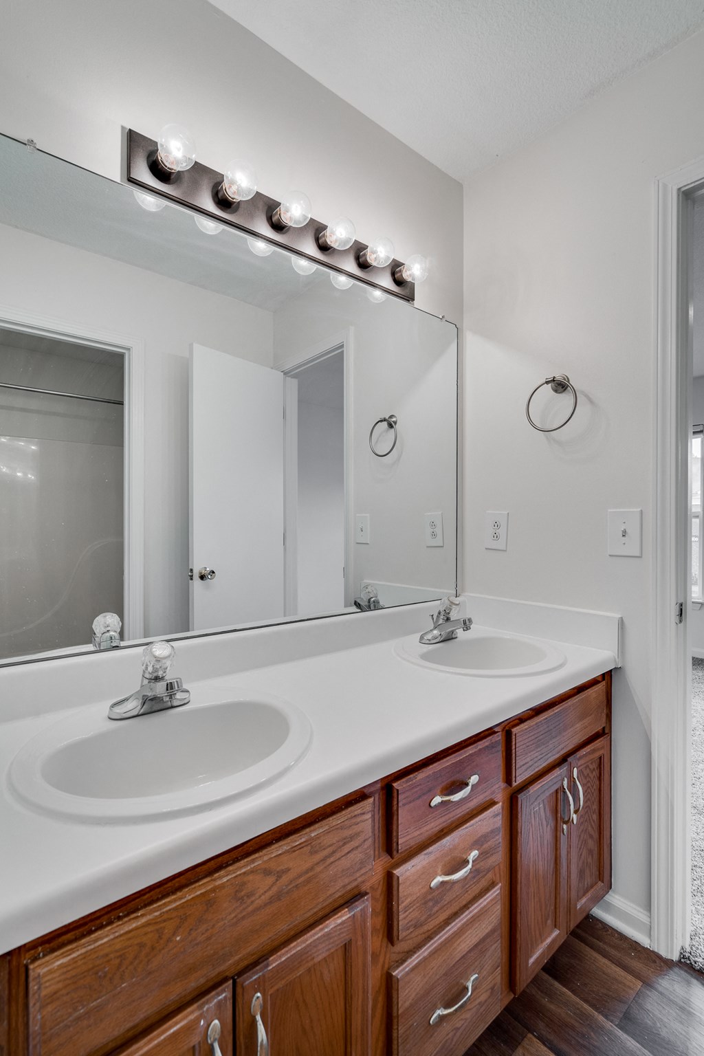 Large Dual Bathroom Vanity