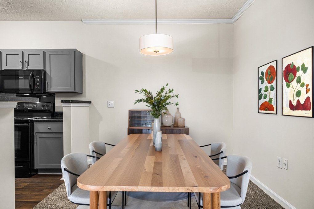 Highland Lakes Apartment Homes