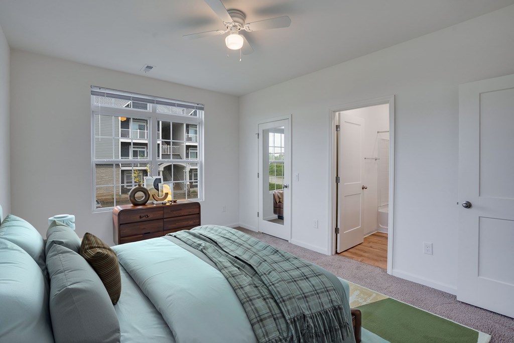 Bedroom with Bathroom Access