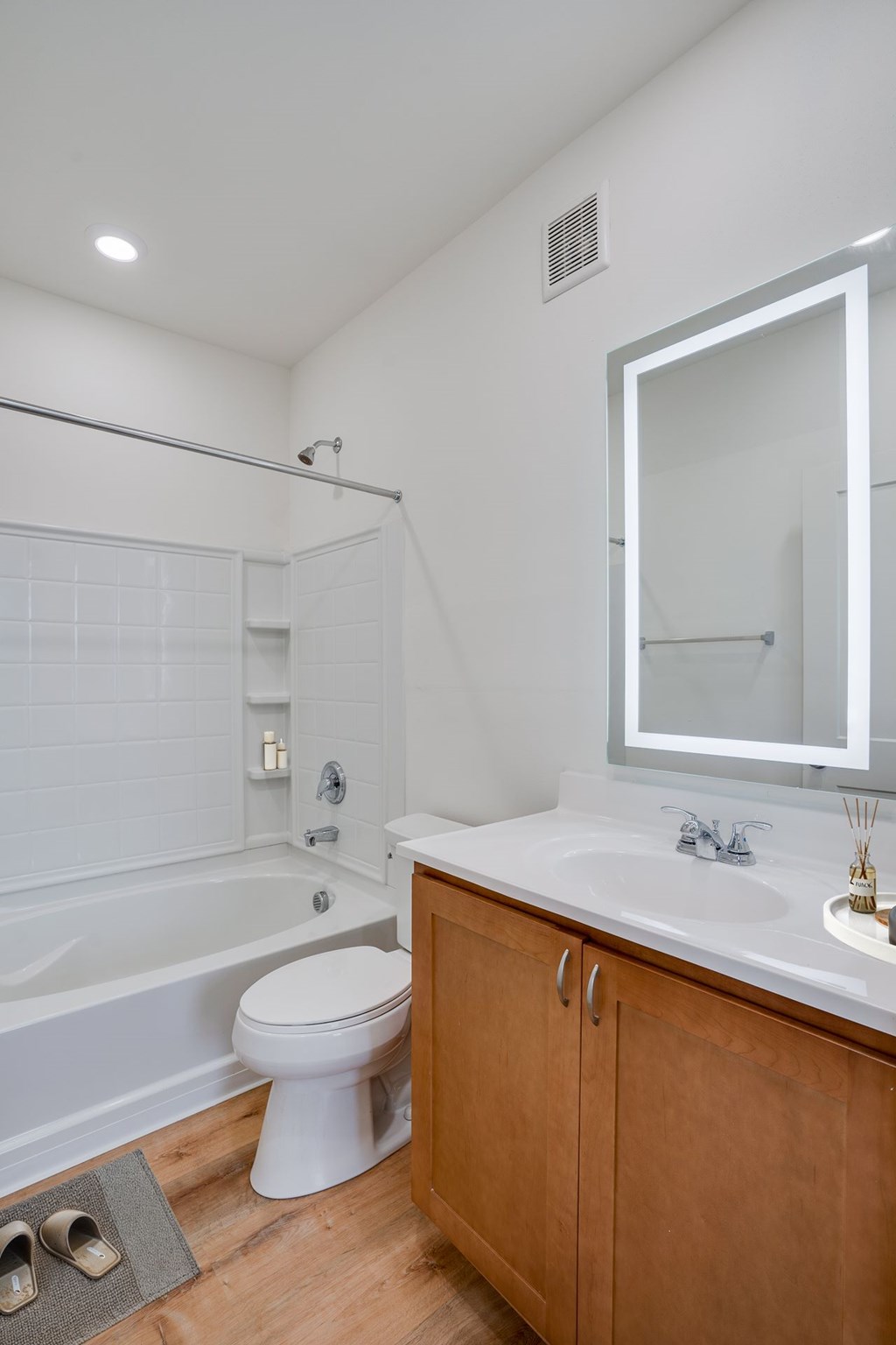 Bathroom with Modern Finishes