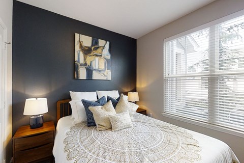 Bedroom with Nine Foot Ceilings