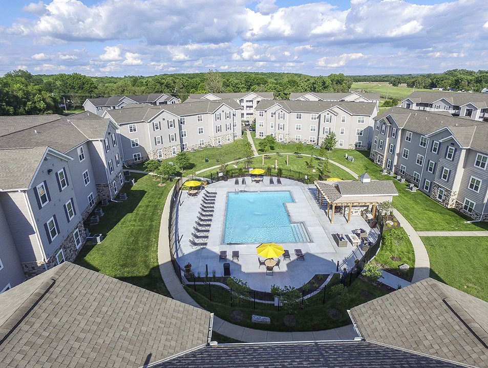 Sundeck and Outdoor Pool