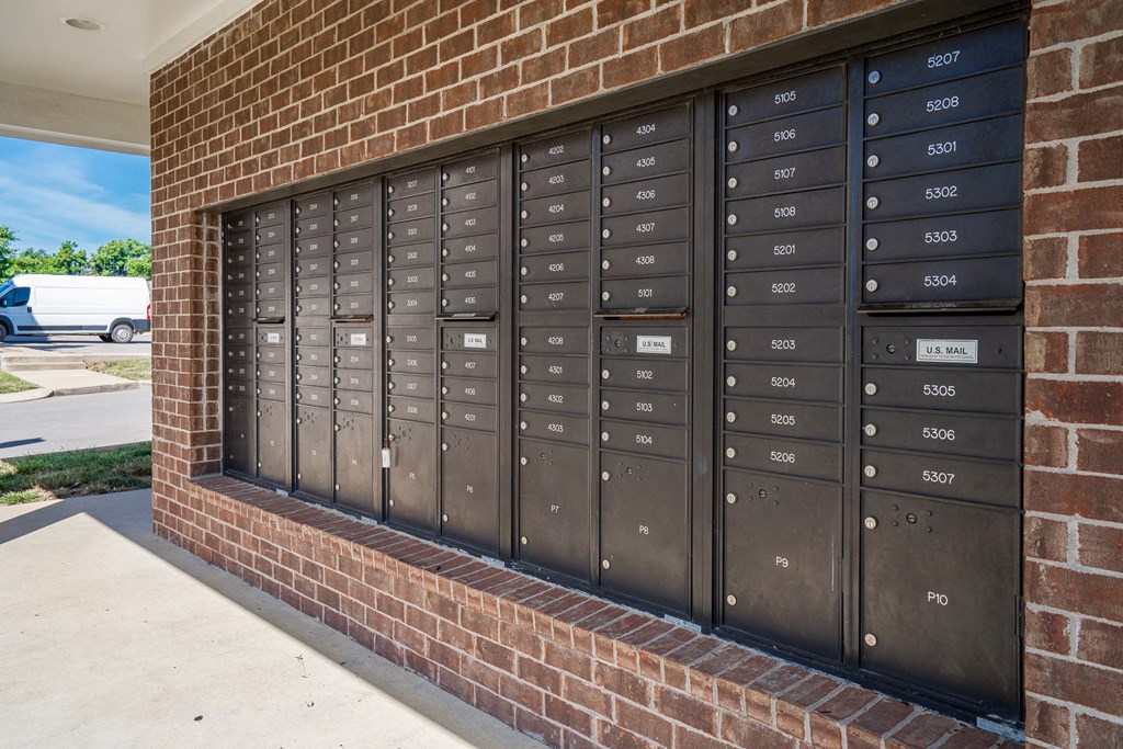 Outdoor Mail Center