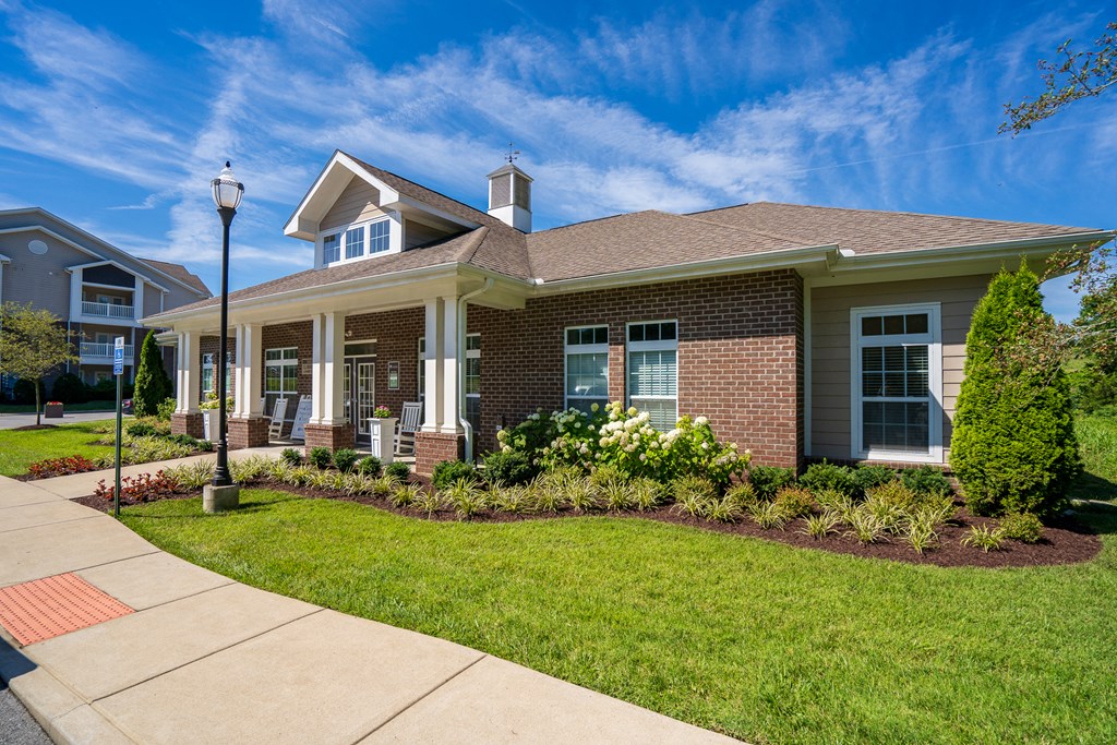 Front Of Ashton Creek Farms Clubhouse