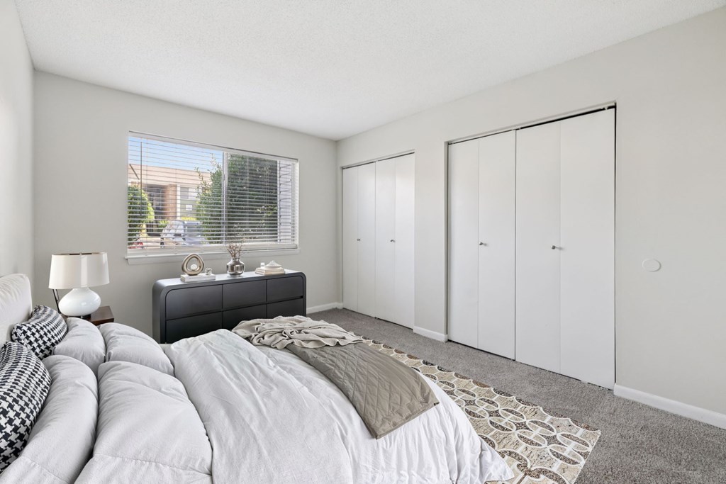 Bedroom with Plush Carpeting