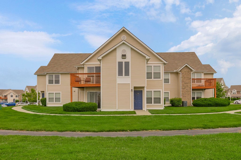 Exterior of Reserve at Moonlight