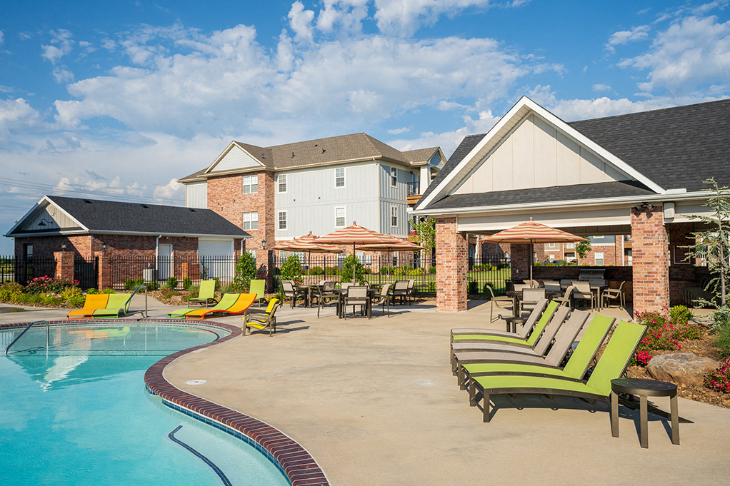 Large Pool and Sundeck