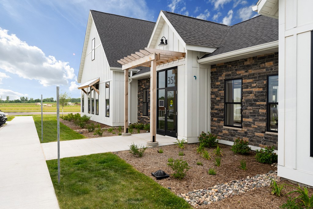 Exterior Of The Sundance Woodbury  Clubhouse
