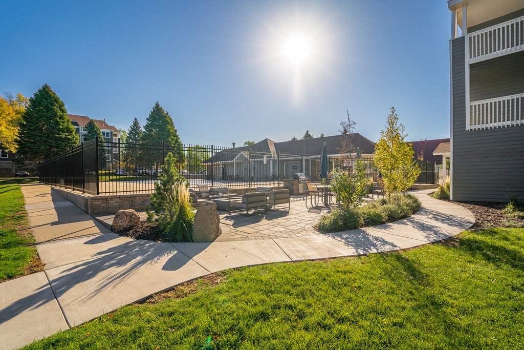 Outdoor Patio & Lounge Next To The Pool