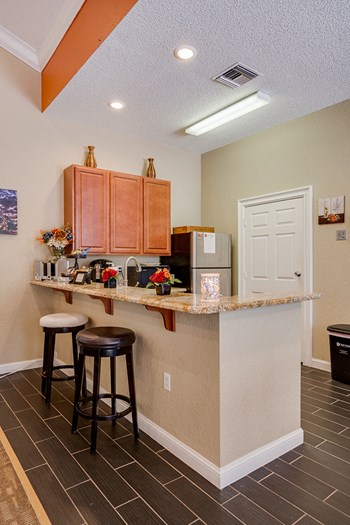 Clubhouse Kitchen - Photo Gallery 22