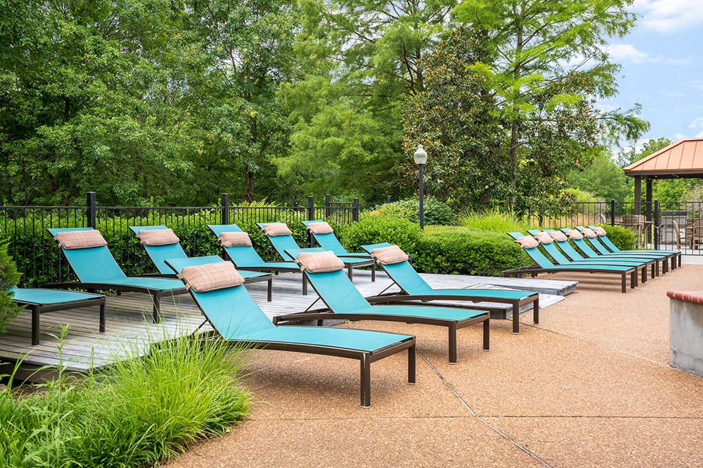 Pool Sundeck Lounge Chairs