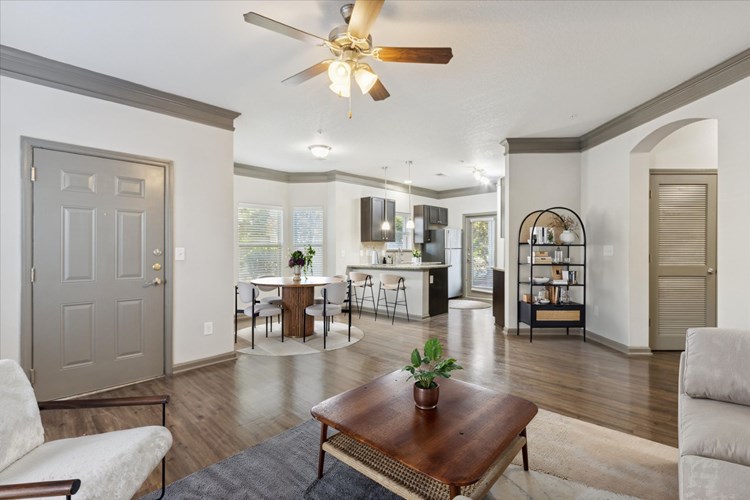 Villas At Park Avenue is a similar property to Botanic Luxury Apartments located in Pooler