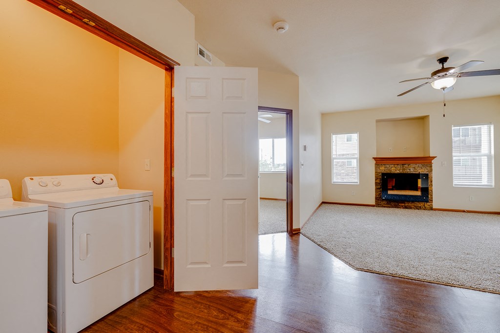 Full-Size Washer/Dryer