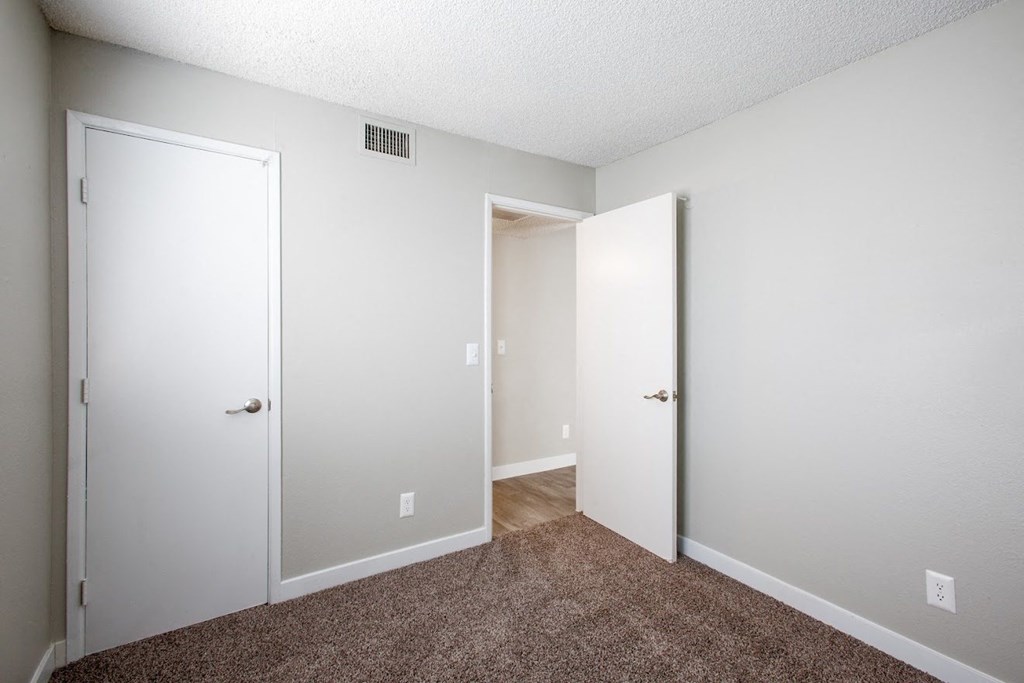 Jr Bedroom at Ascent on Pantano, Tucson, AZ