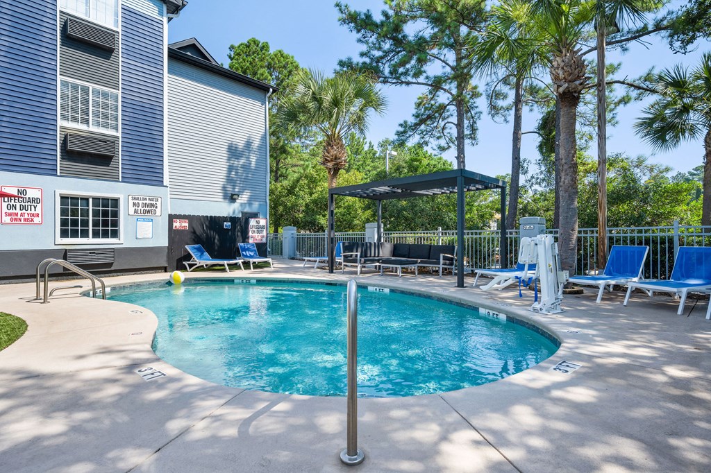 swimming pool at Nextloft Apartments, Bluffton