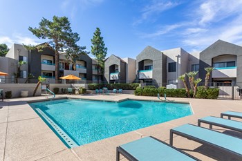 apartment swimming pool at Paseo 51 rental community in Glendale, AZ - Photo Gallery 2