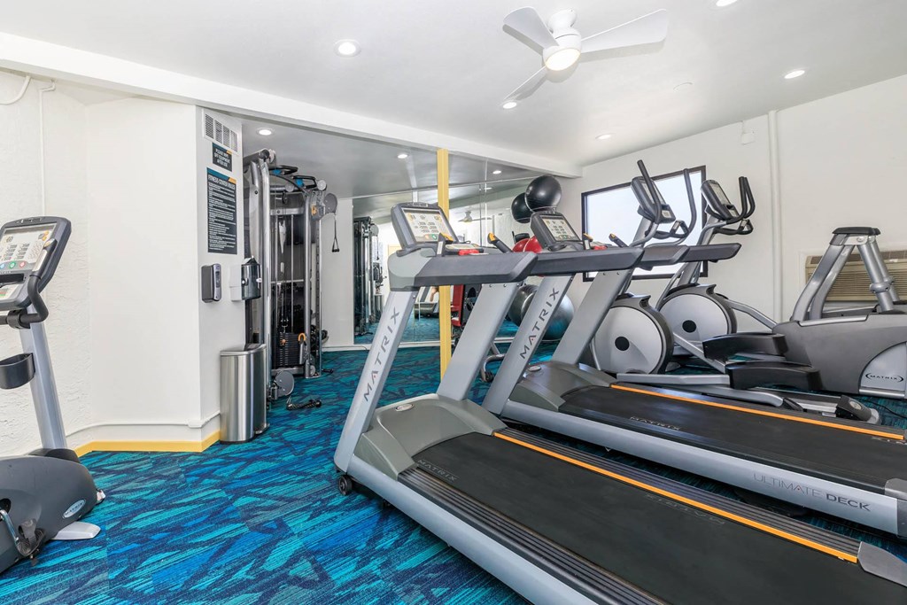 On-site apartment complex fitness center with at Ascent 1829 in East Phoenix