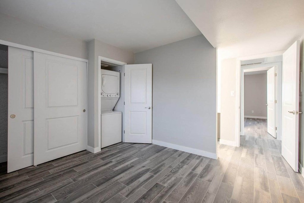 Vacant Laundry at Ascent 1829, Phoenix, Arizona