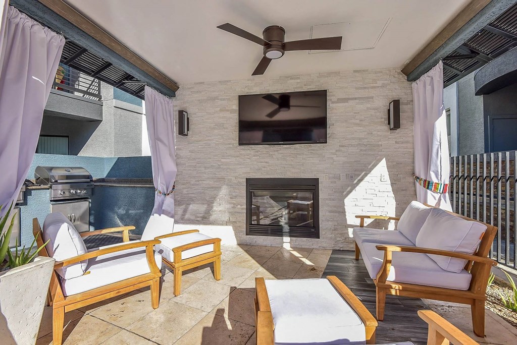 Apartment outdoor grilling and lounge area at Ascent North Scottsdale, Phoenix, AZ, 85054